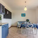Appartement 1 Bedroom Stunning In