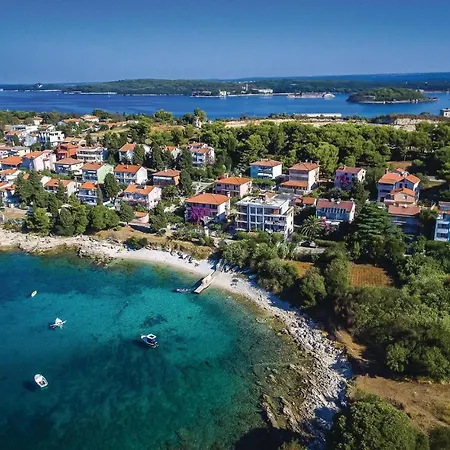 Lägenhet 1 Bedroom Stunning In Pula