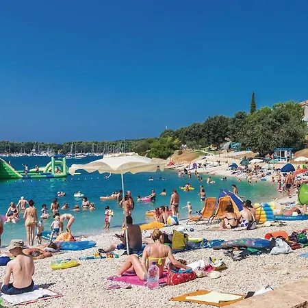 1 Bedroom Stunning In Lägenhet *