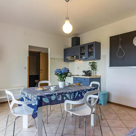 1 Bedroom Stunning In Lejlighed *