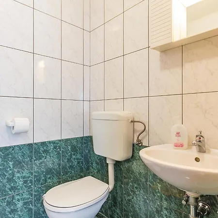 アパート Cozy Apartment In Pula With Wifi